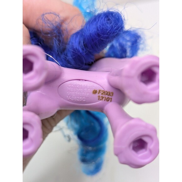 My Little Pony G5 Izzy Moonbow 3.5" Brushable Figure MLP FIM - Picture 2 of 3